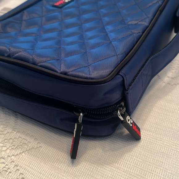 CC Idea CD/DVD storage case/organizer - Picture 4 of 6